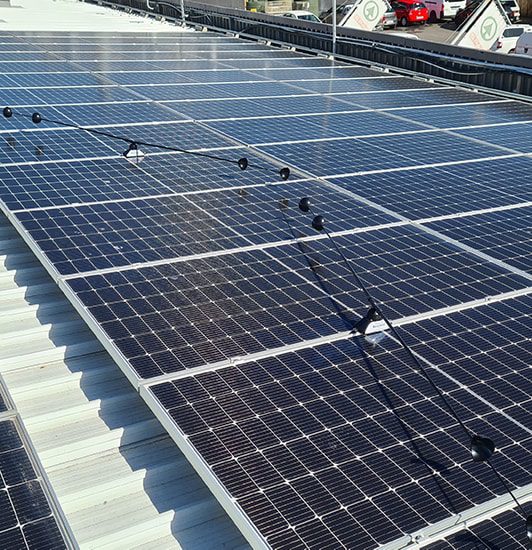 Bird Skip Solar – Répulsif à oiseaux à moteur alimenté par panneau solaire